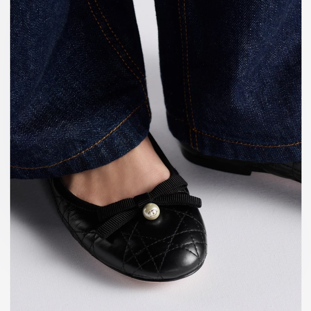 Christian Dior Ballet Flat Black Quilted Cannage Calfskin Pearl Bow size 40 - Picture 3 of 16